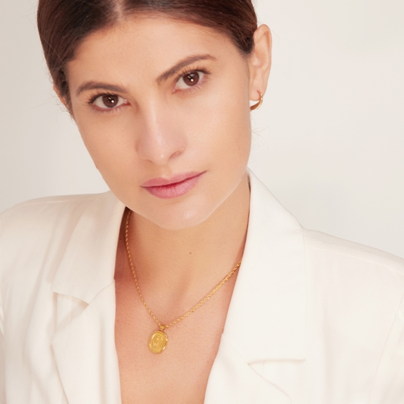 Awesome Oval Flower Necklace - Picture 6 of 8